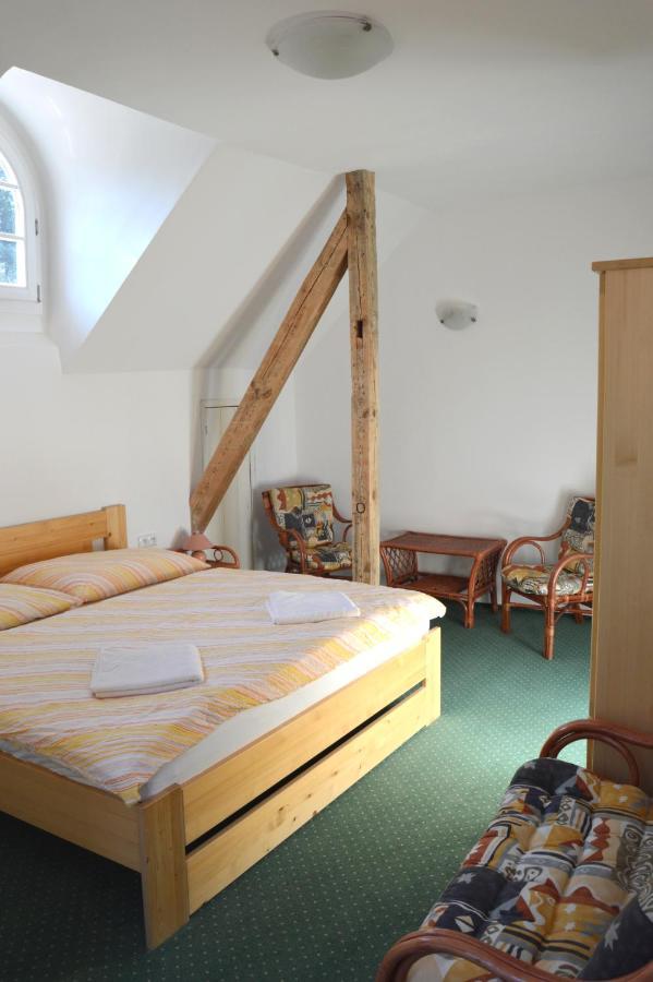 Splavsky Zamecek Apartment สตาเร สปลาวี ภายนอก รูปภาพ